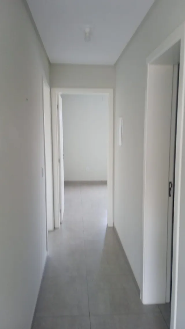 Apartamento de 2 quartos com suíte para alugar em Irati, foto 4