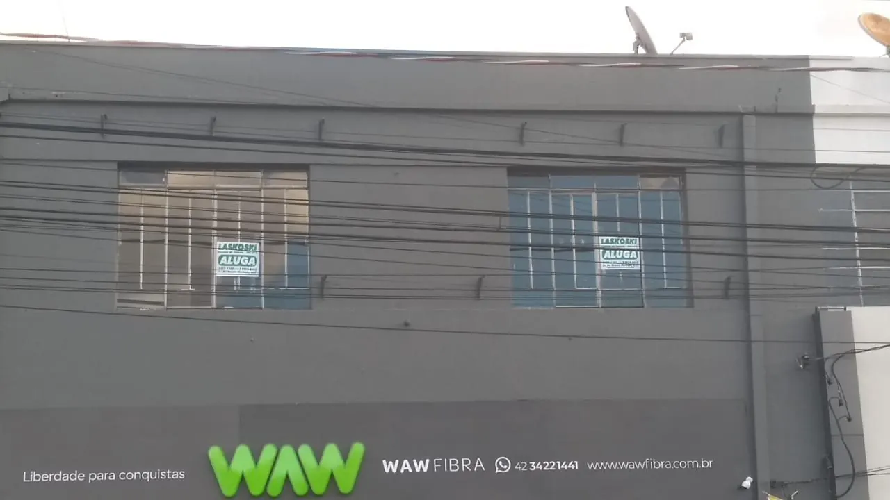 Apartamento de 3 quartos, residencial ou comercial para alugar em Irati, foto 1