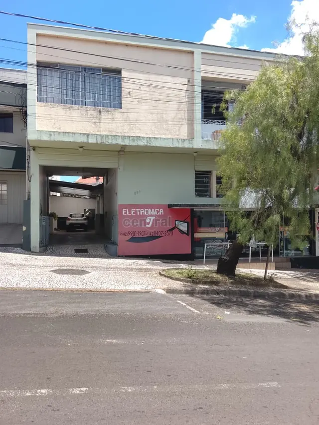 Conjunto comercial com recepção na XV de Novembro para alugar em Irati
