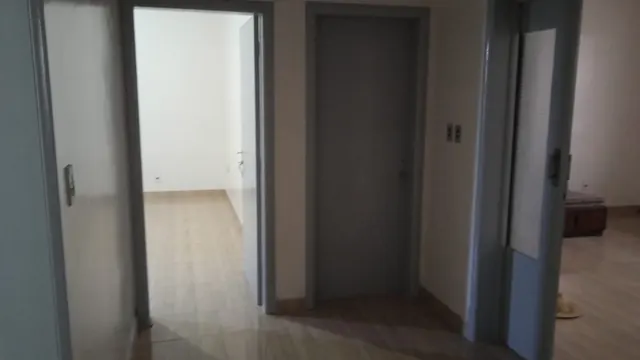 Conjunto comercial com recepção na XV de Novembro para alugar em Irati, foto 4