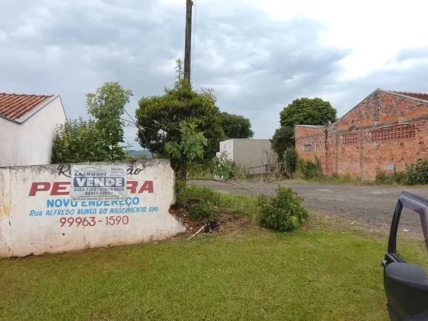Terreno plano de 645 m² no Fósforo à venda em Irati, foto 2
